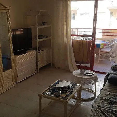 Appartement Modern With Pool On The Floor, Near The Y Bedrooms *